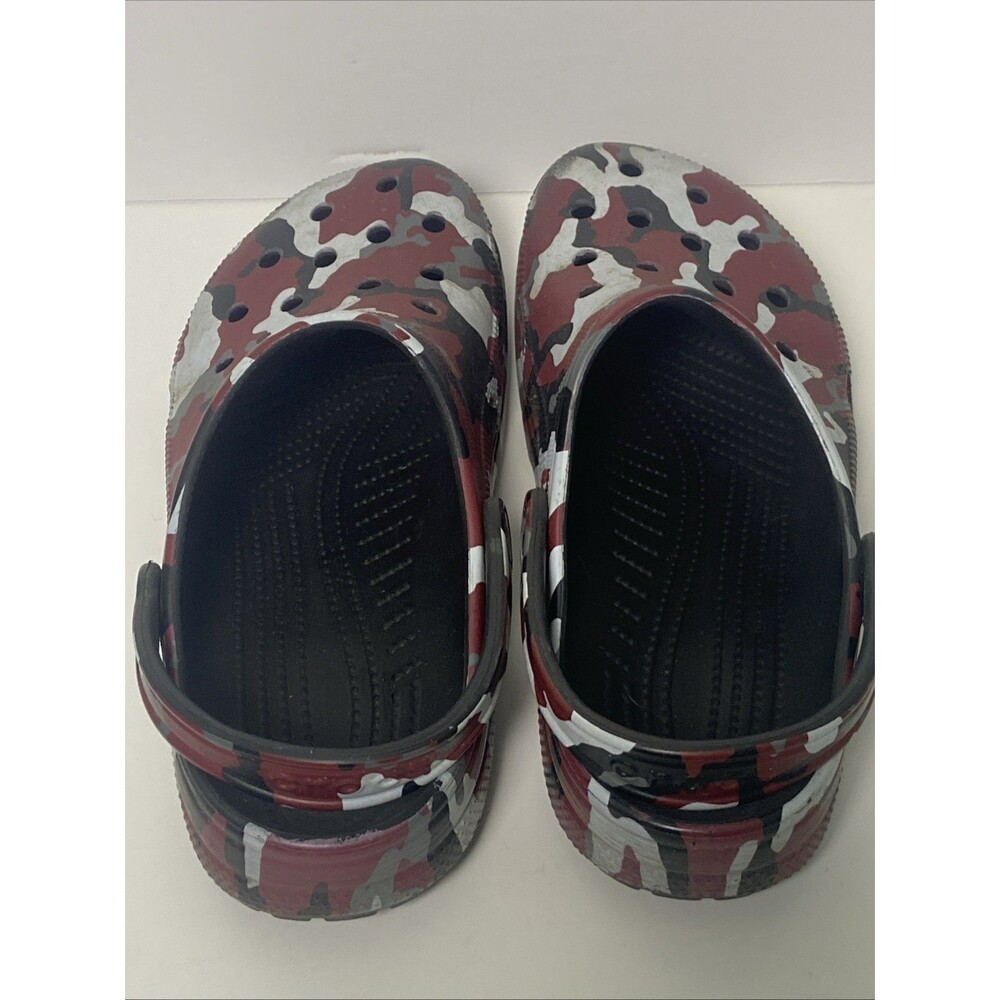 Crocs Unisex Red Black Grey Camo Shoes/Slip ons Size M-9 W-11  Preowned - Picture 3 of 6